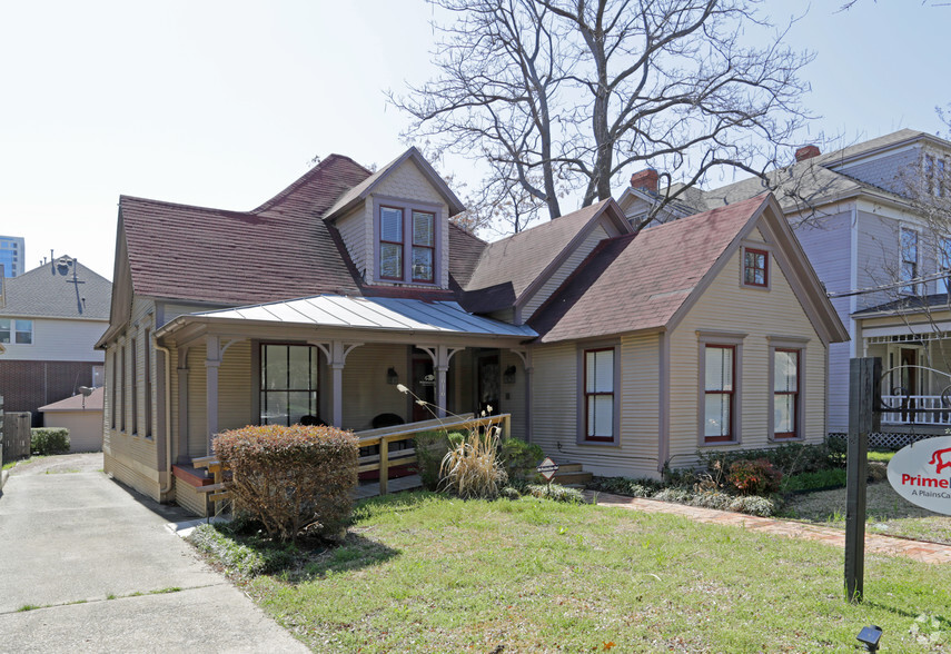 2616 Thomas Ave, Dallas, TX for sale - Primary Photo - Image 1 of 1