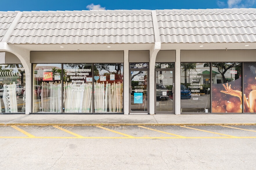 132-158 NW 20th St, Boca Raton, FL for lease - Primary Photo - Image 1 of 19
