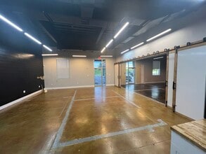 4007 N Taliaferro Ave, Tampa, FL for lease Interior Photo- Image 1 of 8