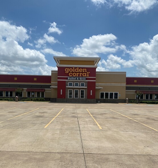 3576 Tx-6 Hwy S, Houston, TX for lease - Building Photo - Image 3 of 4