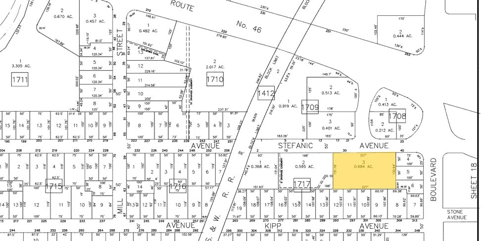 30 Stefanic Ave, Elmwood Park, NJ for sale - Building Photo - Image 3 of 4