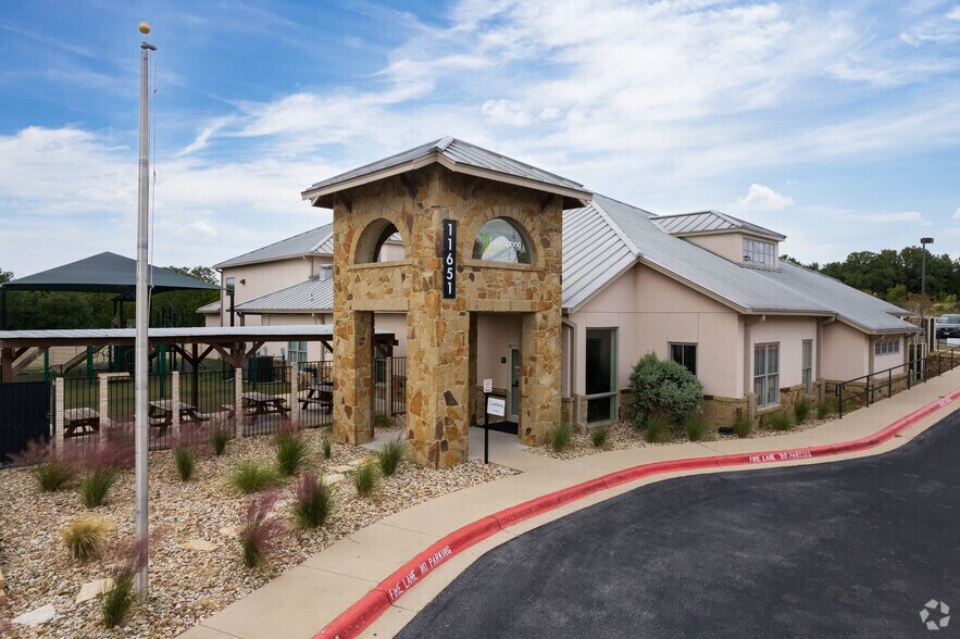 11651 W Parmer Ln, Cedar Park, TX à vendre - Photo du bâtiment - Image 2 de 23