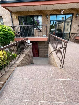 More details for 12215 25th Rd, Flushing, NY - Specialty for Sale