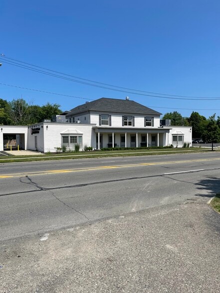 6150 Cadieux Rd, Detroit, MI for sale - Building Photo - Image 1 of 7