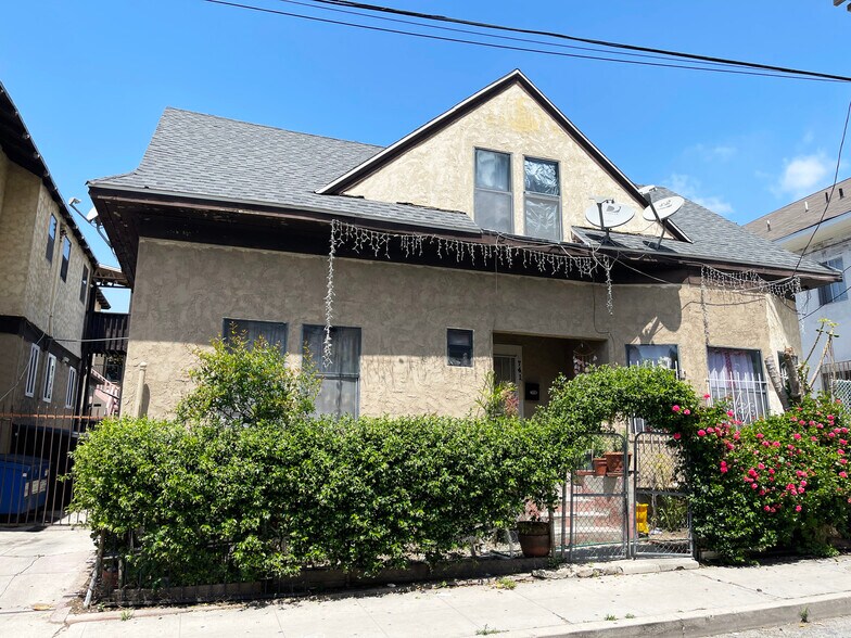 1317 Linwood Ave, Los Angeles, CA à vendre - Photo du bâtiment - Image 3 de 29