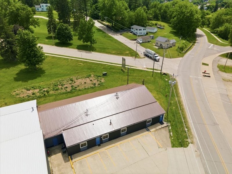 301 Old Dubuque Rd, Anamosa, IA for sale Building Photo- Image 1 of 22
