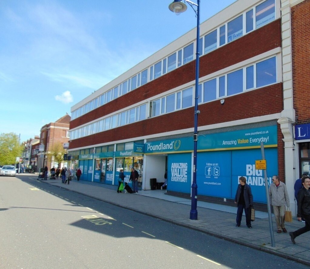 York Rd, Felixstowe à louer Photo du bâtiment- Image 1 de 3