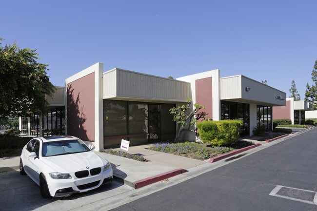 Plus de détails pour 512-542 E Lambert Rd, Brea, CA - Bureau à louer
