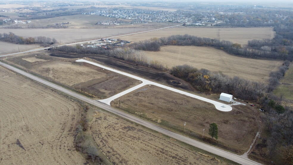 S 54th, Hickman, NE à vendre - Photo principale - Image 1 de 6