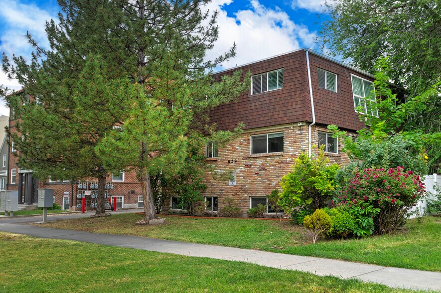 828 S 500 E, Salt Lake City, UT à vendre - Photo du bâtiment - Image 3 de 36