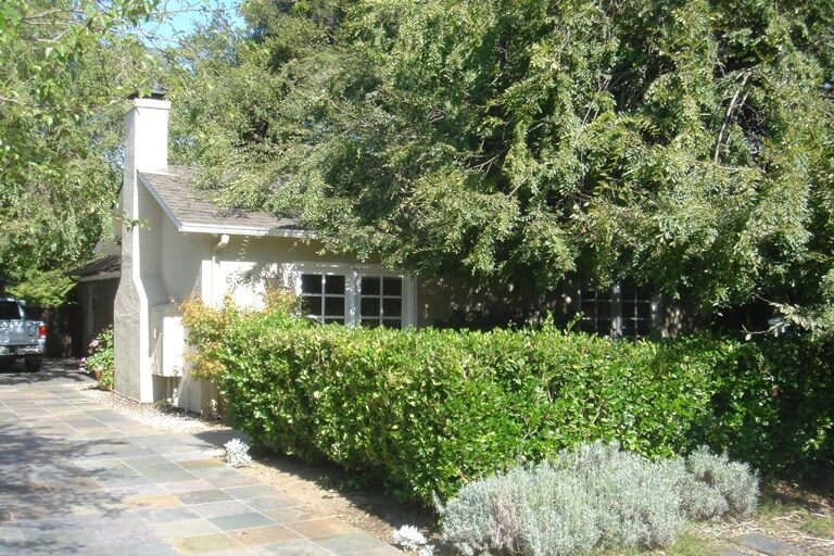 655-675 Forest Ave, Palo Alto, CA à louer - Photo du bâtiment - Image 2 de 16