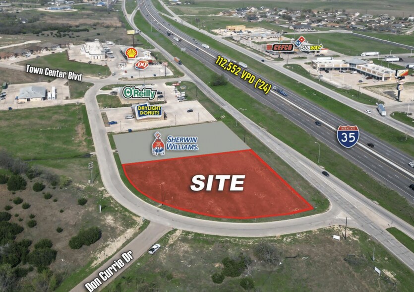 547 Town Center, Jarrell, TX à vendre - Photo principale - Image 1 de 4