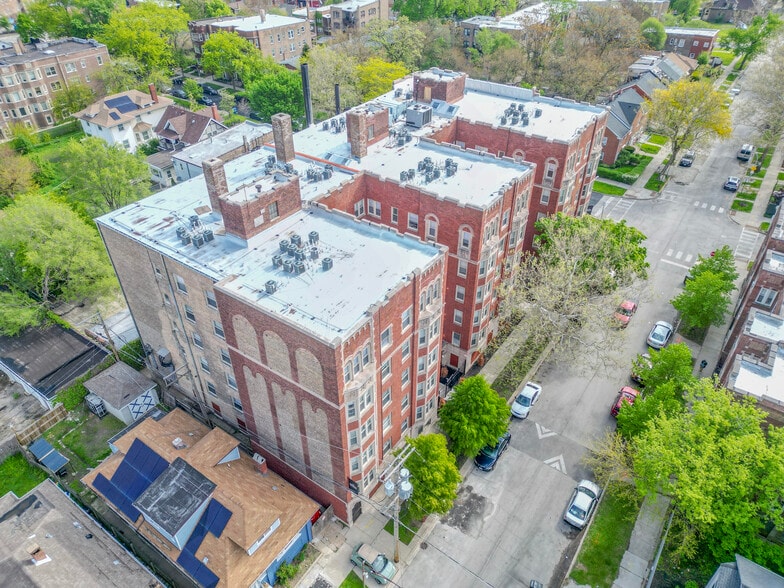 7350 S Phillips Ave, Chicago, IL for sale - Building Photo - Image 2 of 12