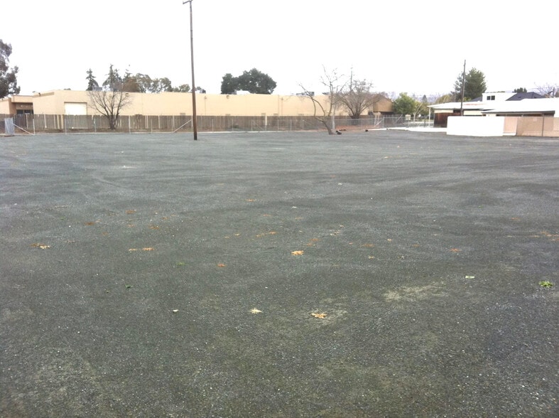 16315 Monterey Rd, Morgan Hill, CA à louer - Photo du bâtiment - Image 2 de 2