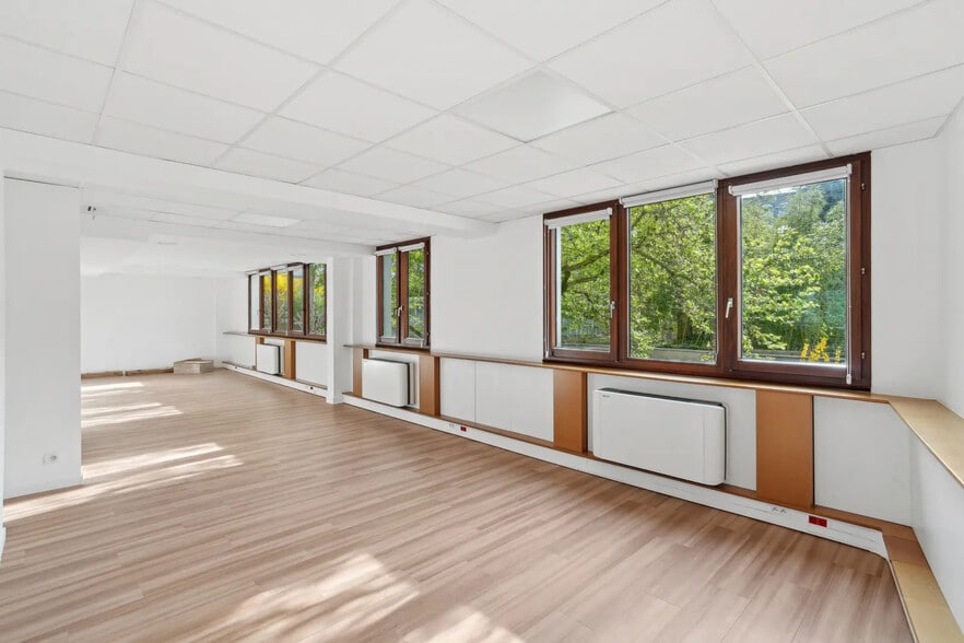 Bureau dans Le Kremlin-Bicêtre à louer - Photo intérieure - Image 3 de 10