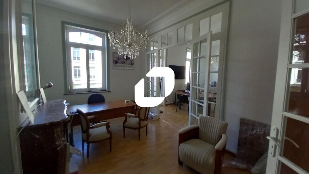Office in Lille for lease - Interior Photo - Image 2 of 9