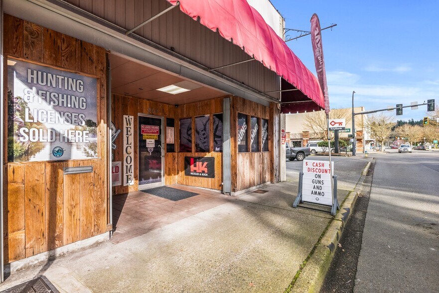 207 W Main St, Centralia, WA for sale - Building Photo - Image 2 of 4