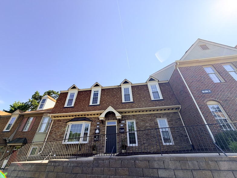 211 E Six Forks Rd, Raleigh, NC for lease - Building Photo - Image 3 of 12
