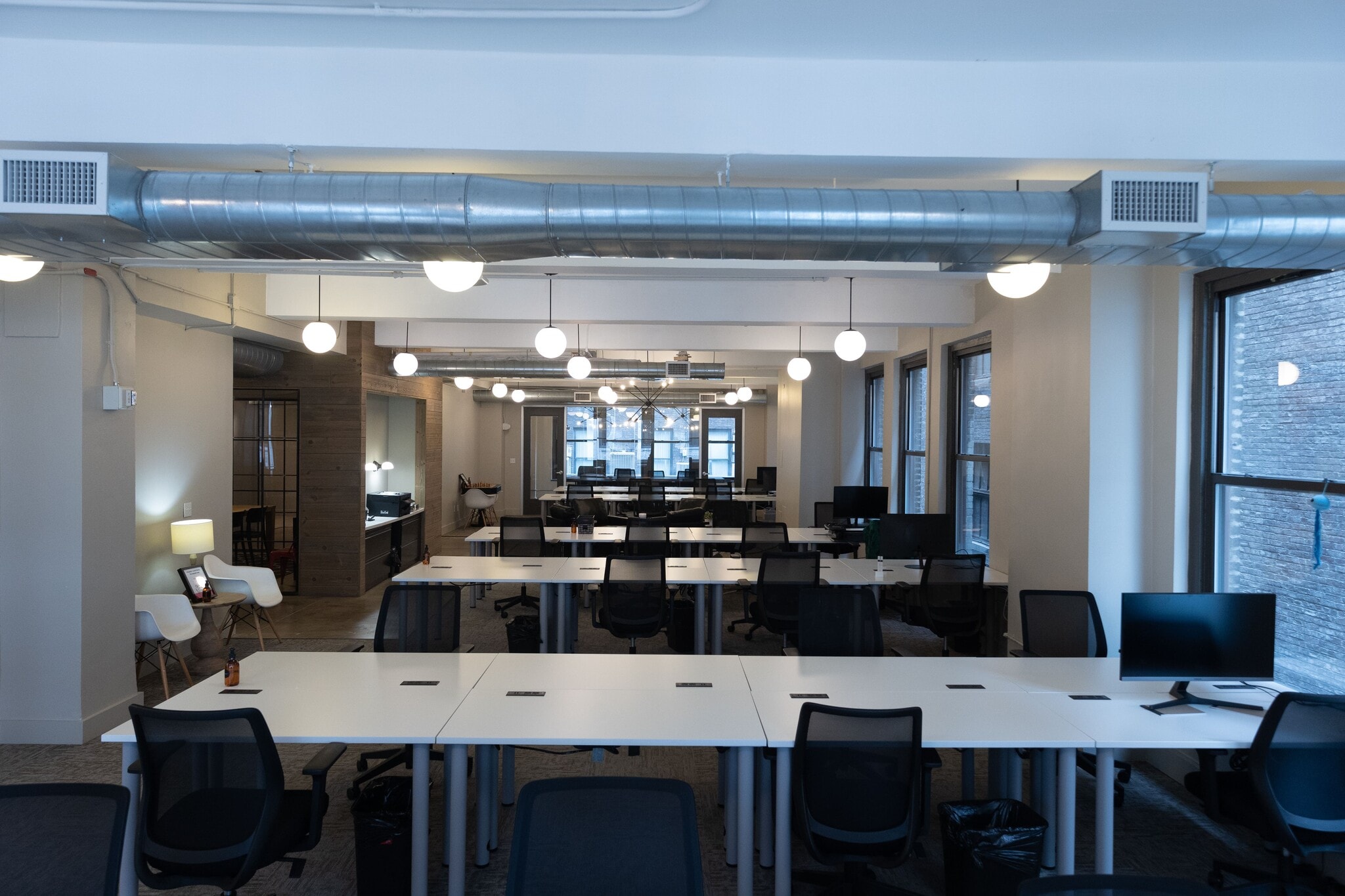 21 W 46th St, New York, NY for lease Interior Photo- Image 1 of 8