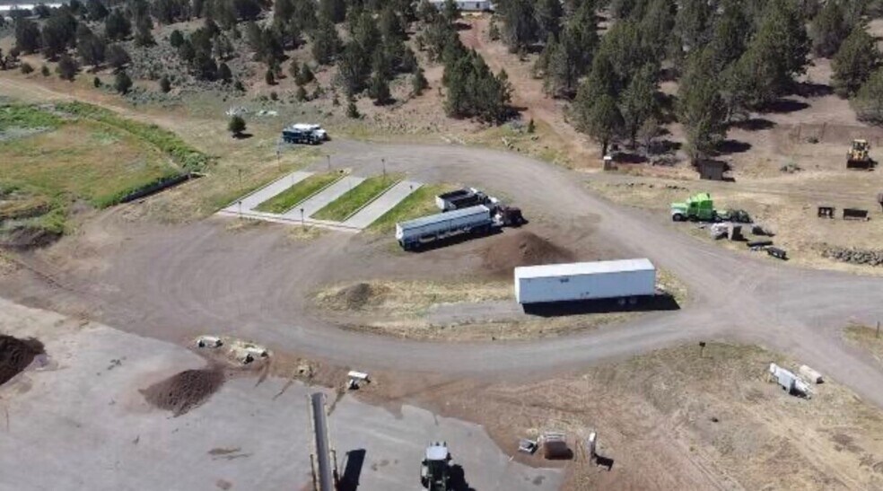 24221 US-97 Hwy, Klamath Falls, OR à vendre - Photo du bâtiment - Image 2 de 48