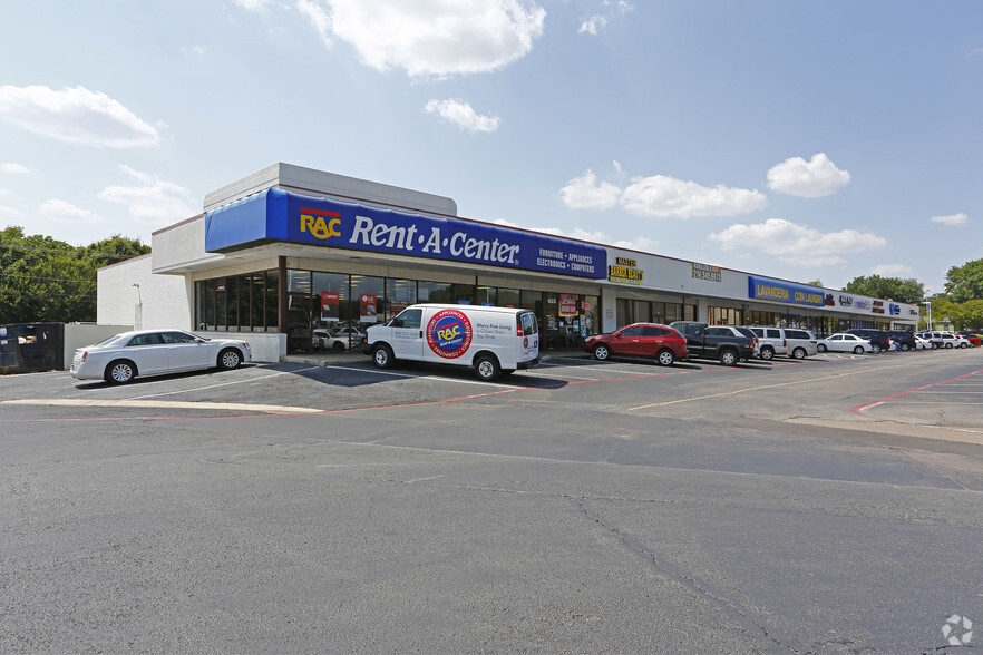 1402-1406 W Walnut St, Garland, TX for lease - Building Photo - Image 1 of 7