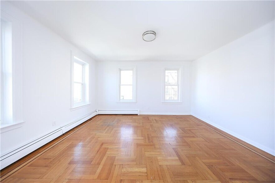 248 Avenue P, Brooklyn, NY à vendre - Photo du bâtiment - Image 3 de 37
