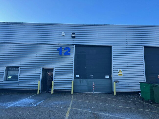 More details for 13 Lovelace Rd, Bracknell - Industrial for Lease