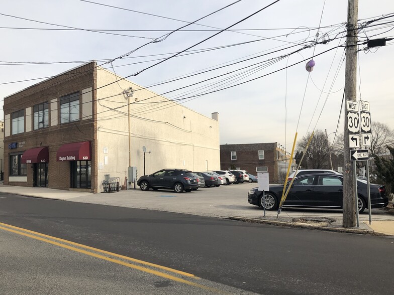 610 Old Lancaster Ave, Bryn Mawr, PA for lease - Building Photo - Image 2 of 6