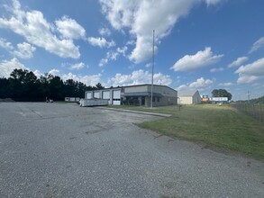 21330 Blue Star Hwy, Jarratt, VA for lease Interior Photo- Image 1 of 3