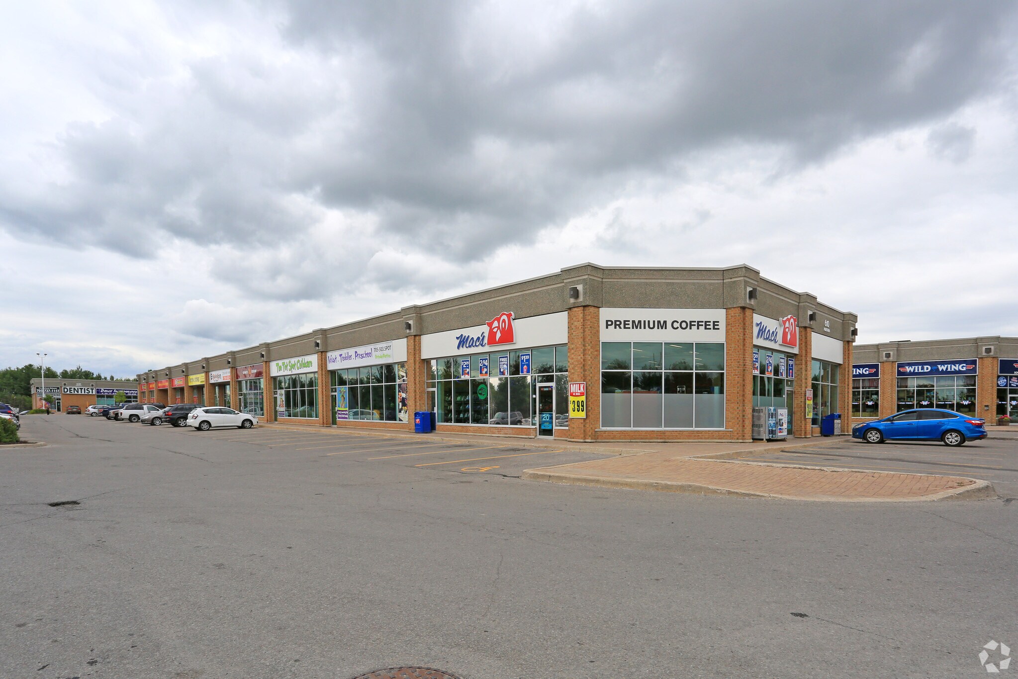 610 Huronia Rd, Barrie, ON for sale Primary Photo- Image 1 of 1