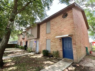 Plus de détails pour 1031 N Chenango St, Angleton, TX - Multi-résidentiel à vendre