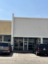 550-682 SW Wilshire Blvd, Burleson, TX for lease Building Photo- Image 1 of 1