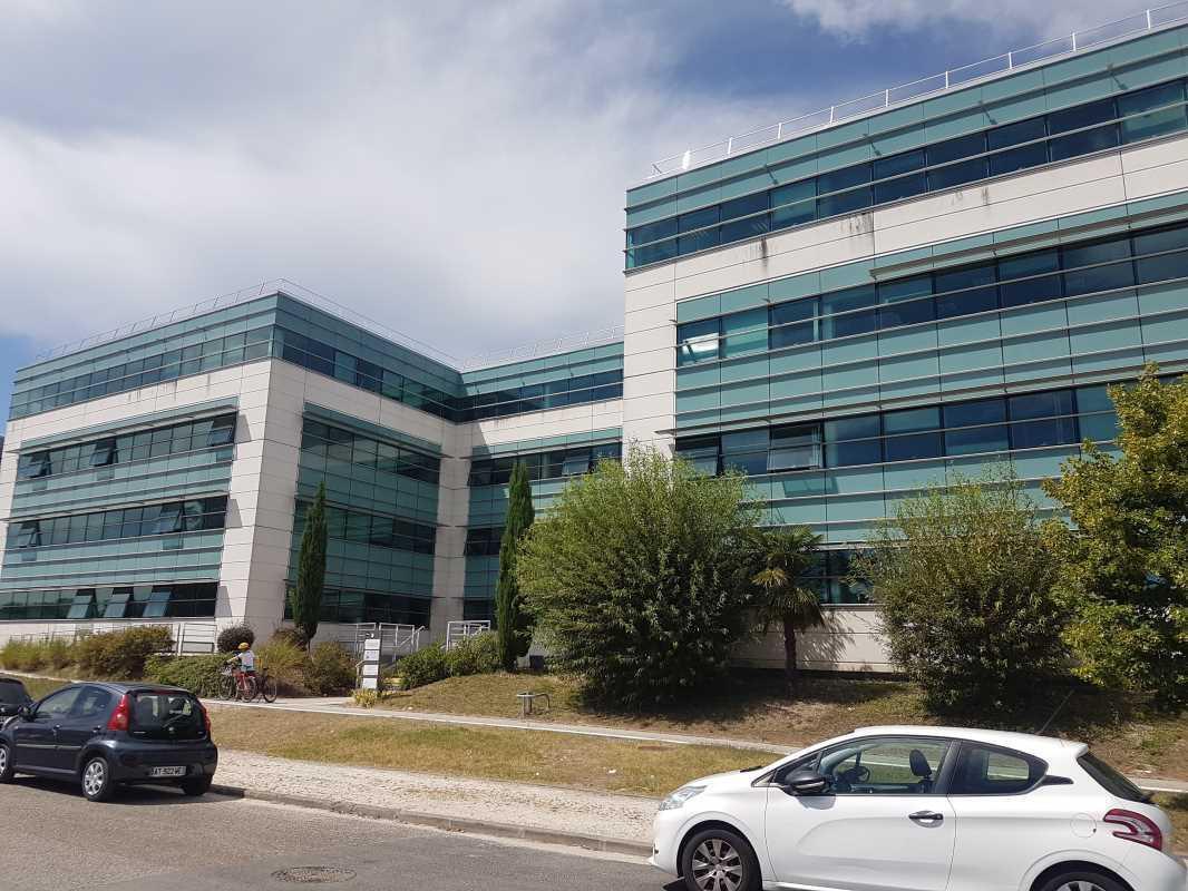 Office in Mérignac for lease Building Photo- Image 1 of 9