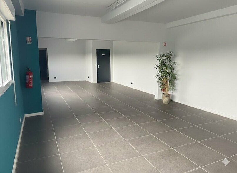 Flex in Izon for sale - Interior Photo - Image 3 of 9