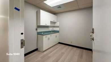 60 Westwood Ave, Waterbury, CT for lease Interior Photo- Image 2 of 29