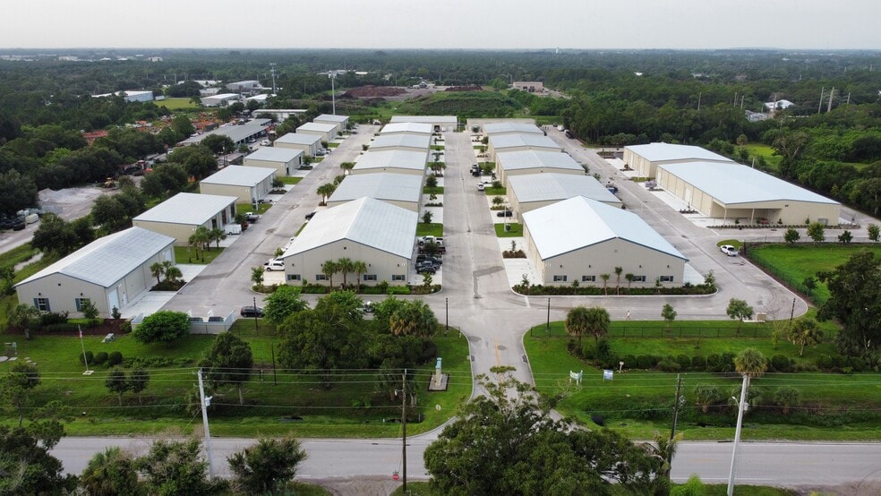 5265 45th St, Vero Beach, FL for lease - Building Photo - Image 1 of 38