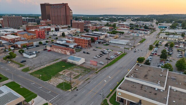 More details for 100 Dewey Ave, Bartlesville, OK - Land for Sale