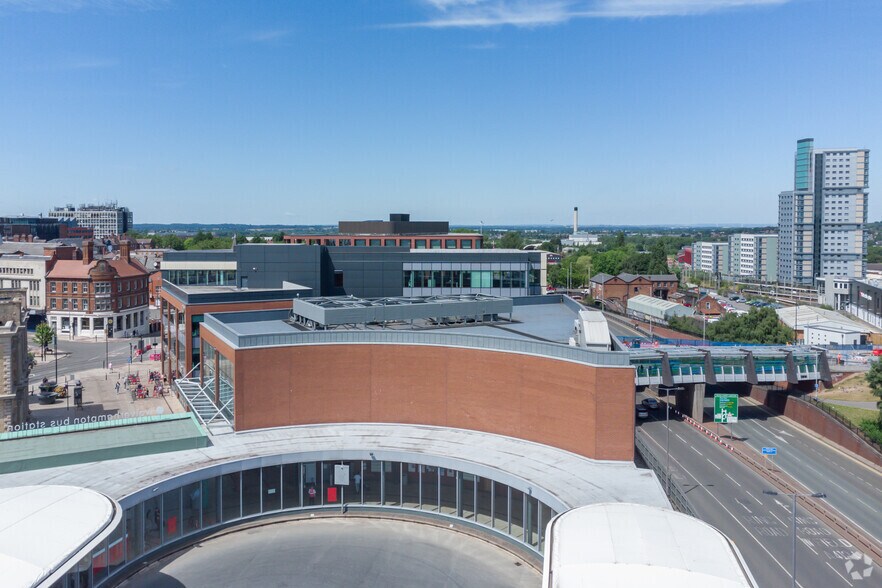 3-7 Victoria Sq, Wolverhampton à louer - Photo du bâtiment - Image 3 de 9