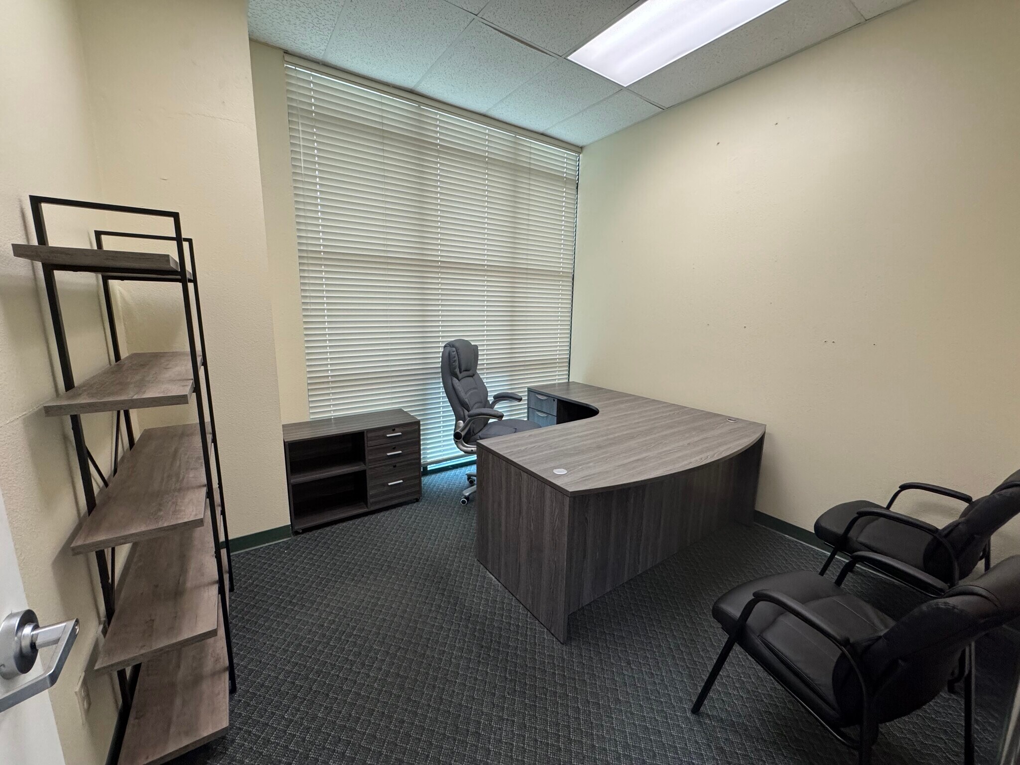 111-135 D'Arcy Pky, Lathrop, CA à louer Photo intérieure- Image 1 de 9