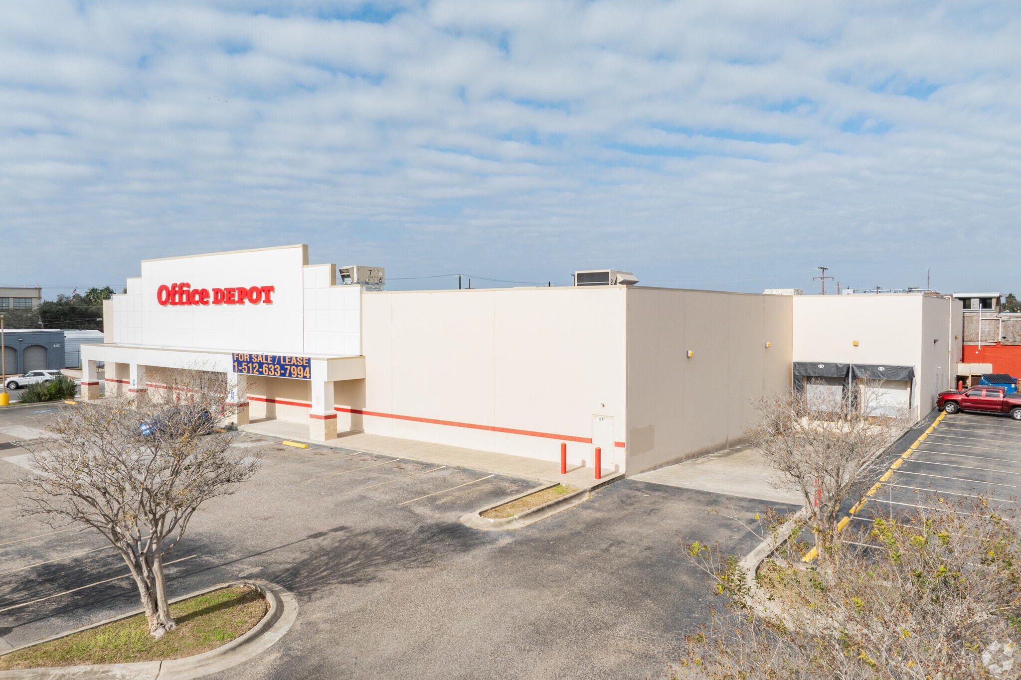1737 S Staples St, Corpus Christi, TX for lease Building Photo- Image 1 of 32