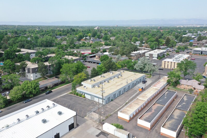 2180 S Ivanhoe St, Denver, CO à vendre - Photo du bâtiment - Image 1 de 10
