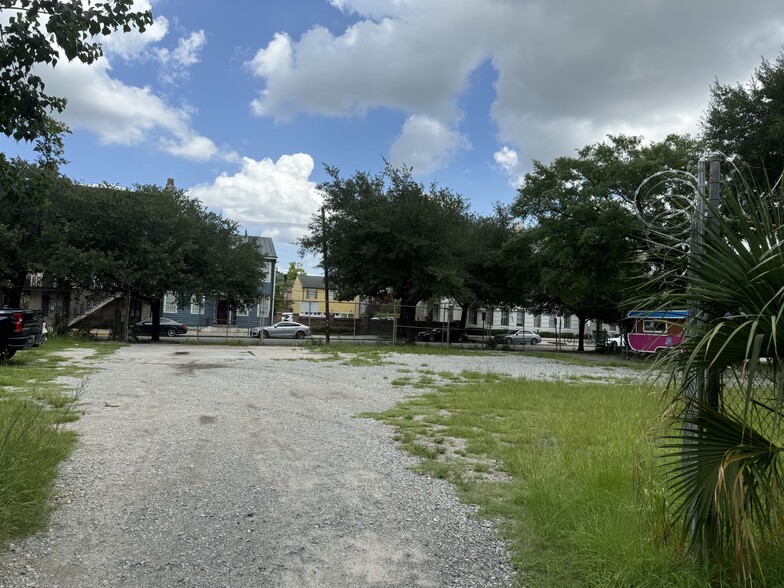 537 Broughton St, Savannah, GA for sale - Building Photo - Image 1 of 6