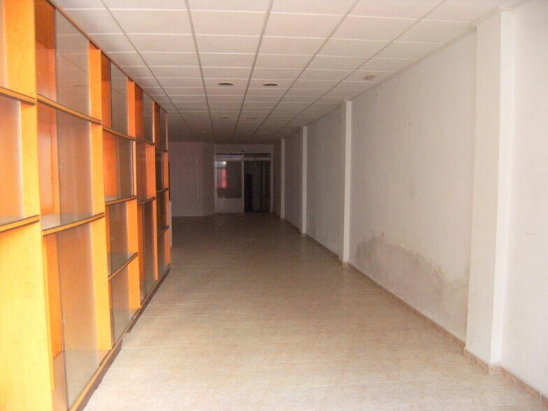 Retail in Algemesí for sale - Building Photo - Image 2 of 7