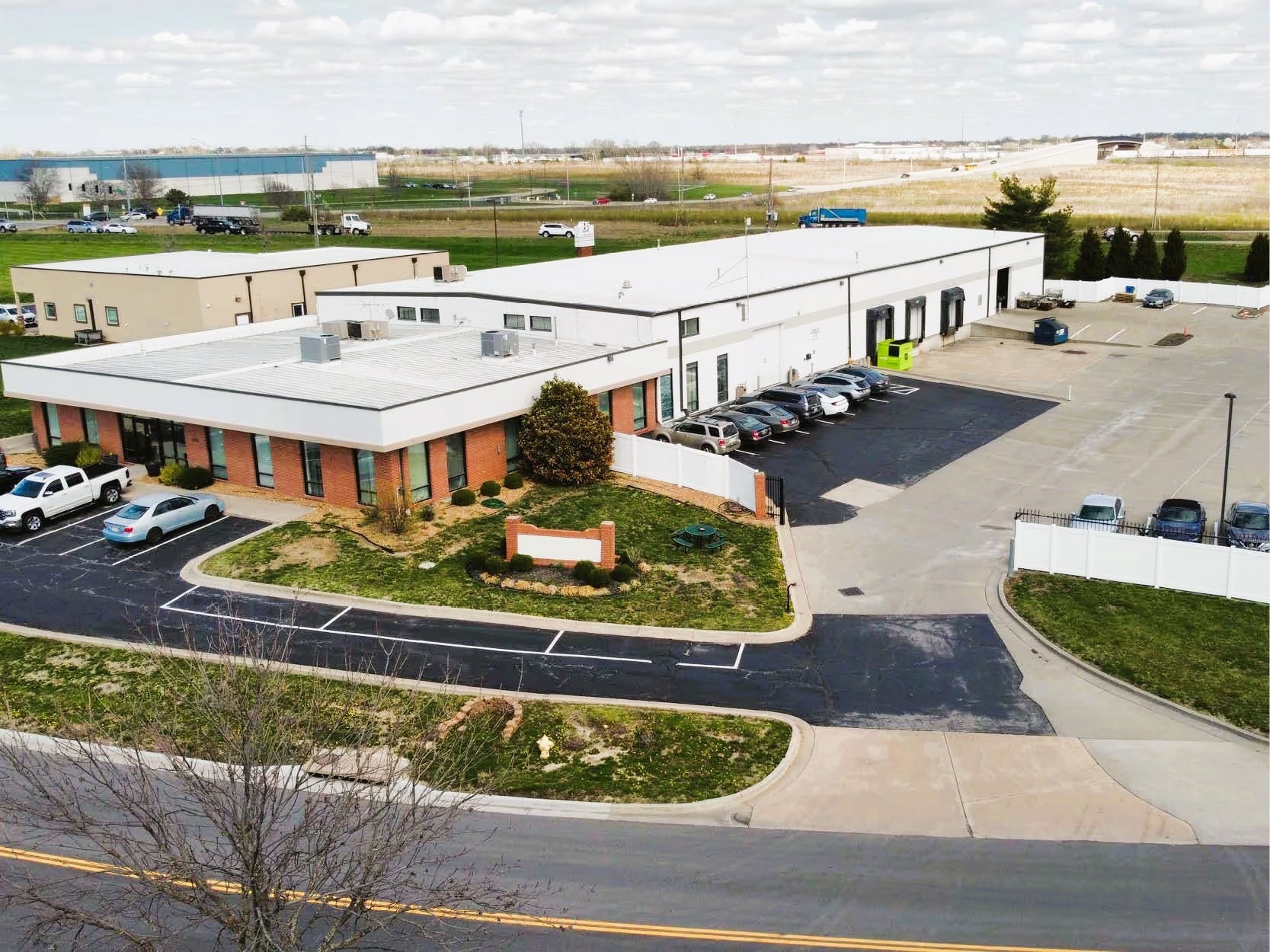 1325 SW Market St, Lee's Summit, MO for lease Primary Photo- Image 1 of 15