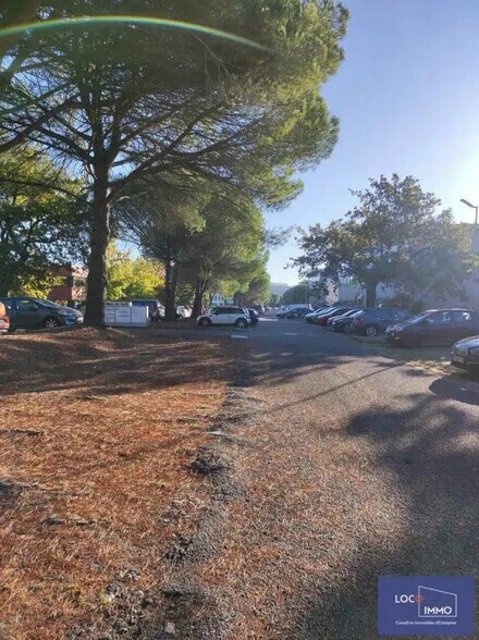 Office in Mérignac for lease - Building Photo - Image 3 of 3