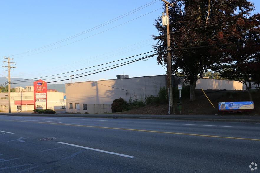 34252 Marshall Rd, Abbotsford, BC à louer - Photo du bâtiment - Image 2 de 2
