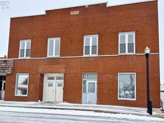 More details for 110 Railroad St, Clyde, OH - Retail for Sale