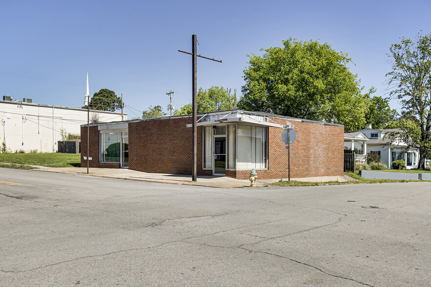 200 9th St, Etowah, TN for sale - Primary Photo - Image 1 of 51