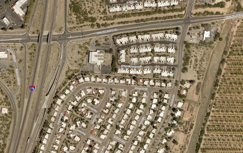 1333 S Abrego Dr, Green Valley, AZ à vendre - Photo du bâtiment - Image 2 de 18