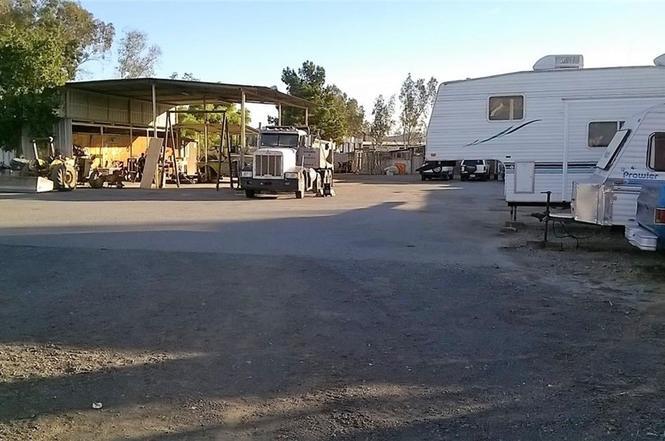 13981 Rose Ave, Fontana, CA à vendre Photo principale- Image 1 de 2